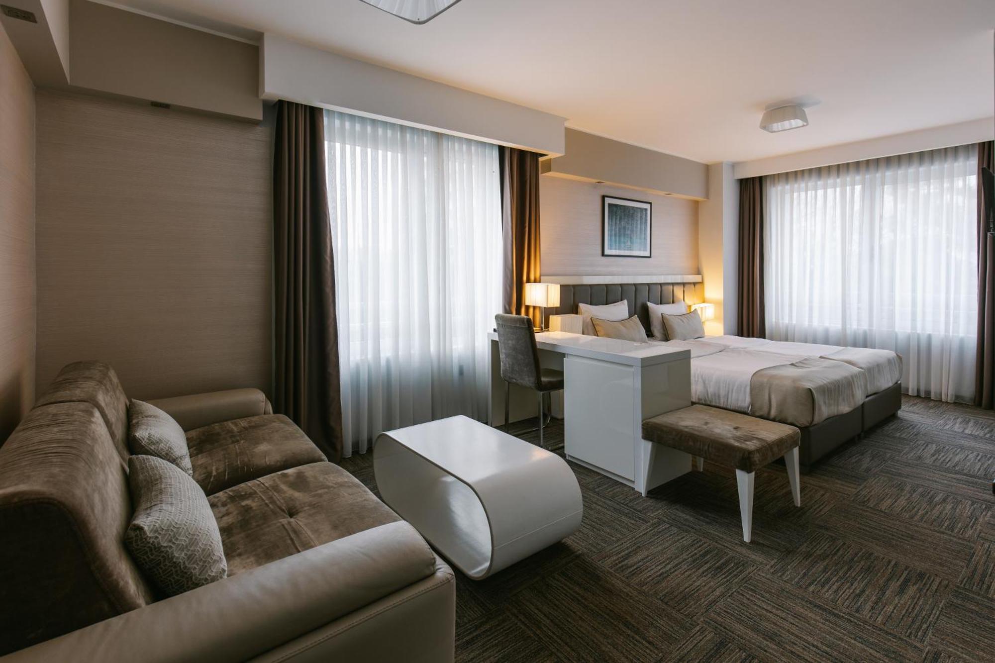 Hotel Heritage Белград Екстериор снимка